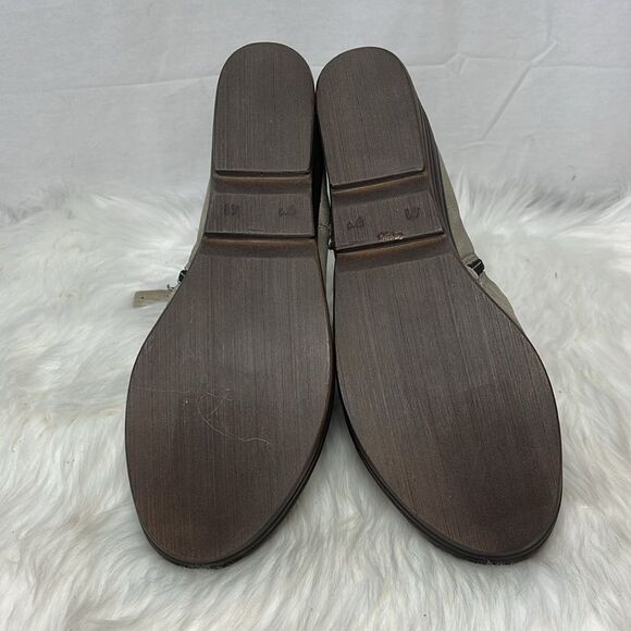 Mix Mooz Zulu NWOT Tan/Dove Grey Ruched Leather Side Zip Booties Sz 41/U… - Picture 7 of 7